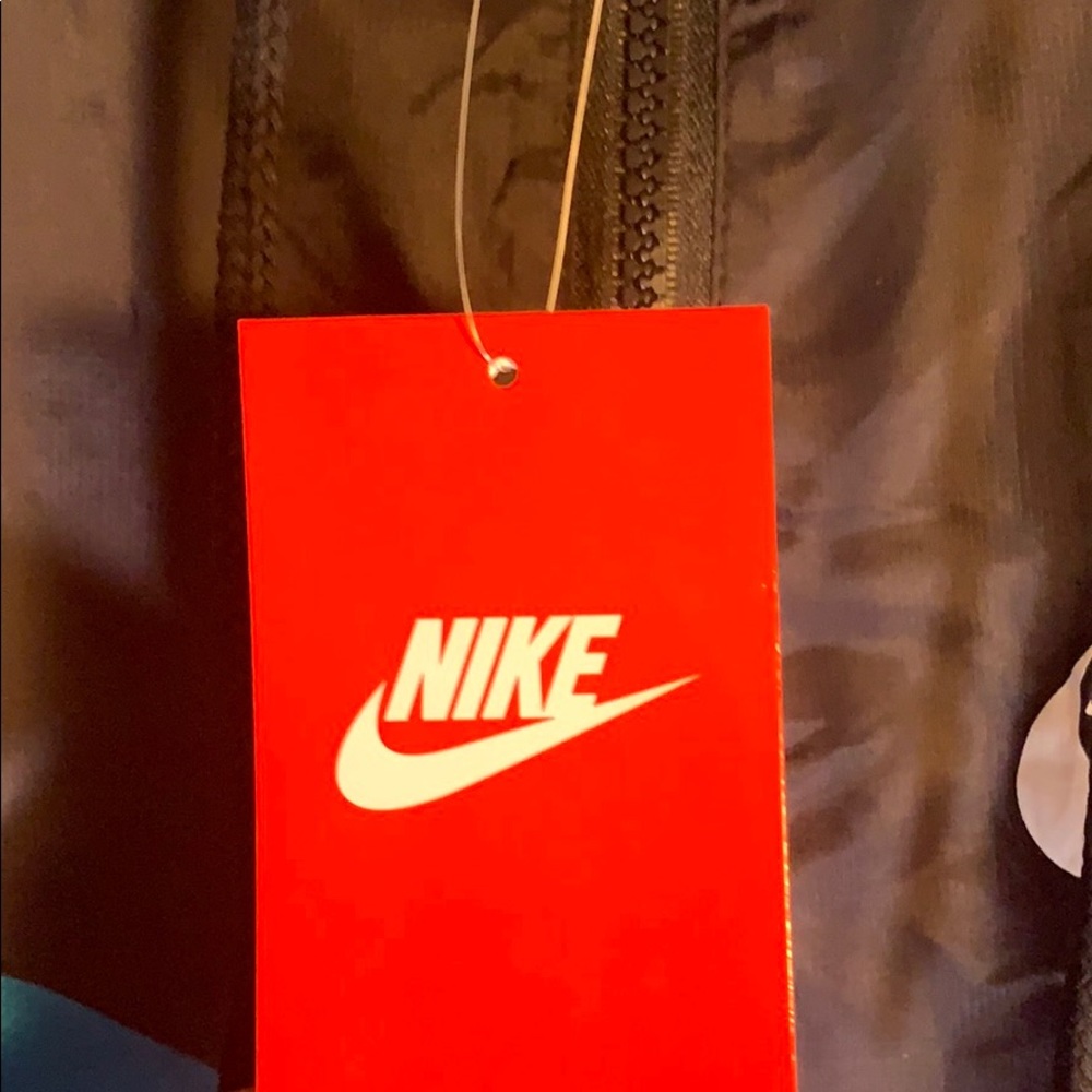 🧥Nike Windbreaker🧥 - Picture 4 of 4